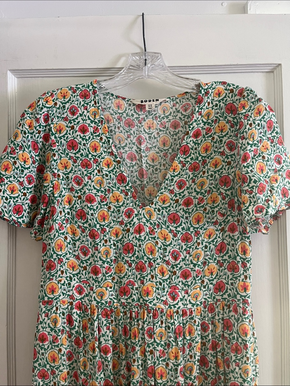 Boden NWOT Floral V-Neck Midi Dress in Green Size 8 - Picture 7 of 9